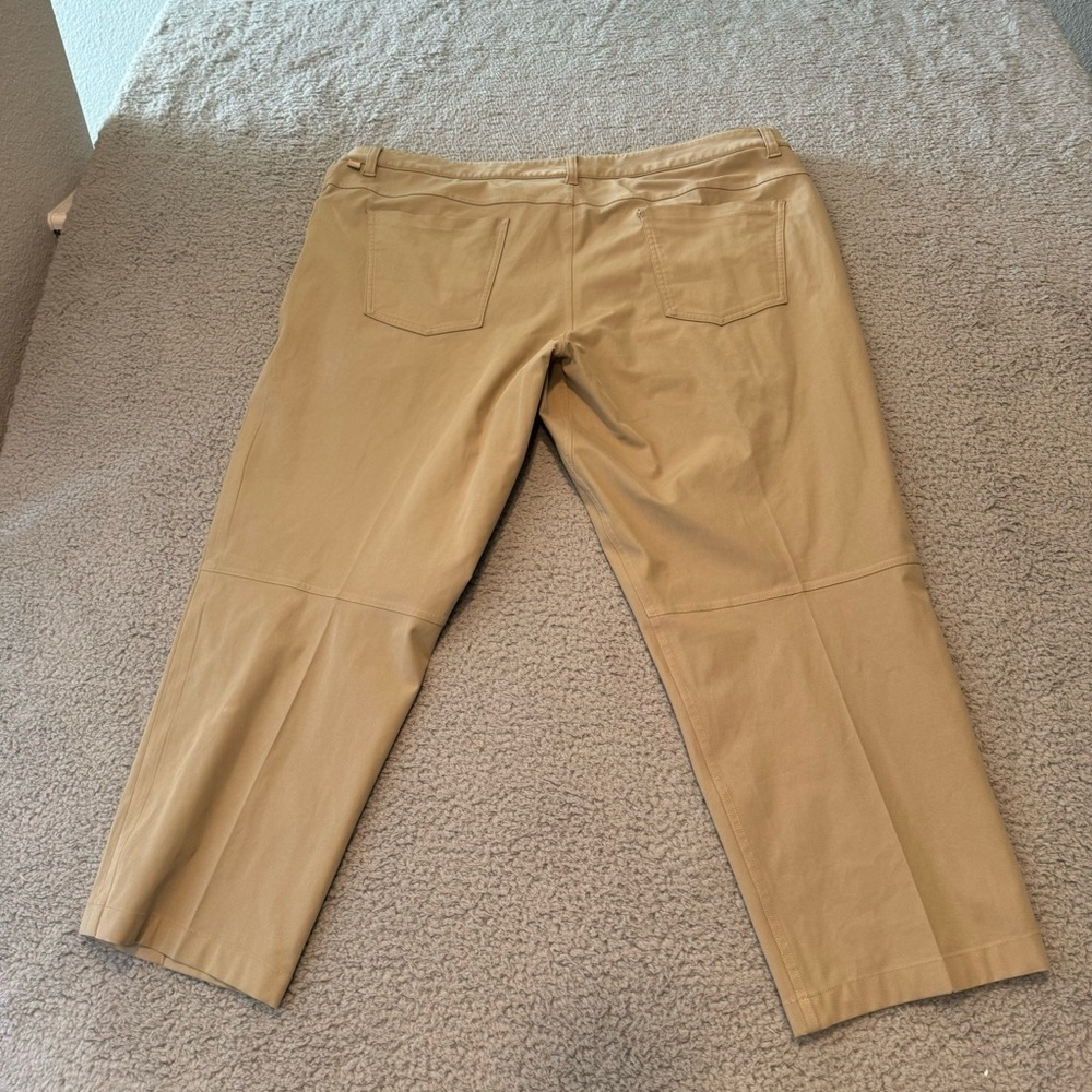 Lululemon ABC Pant Classic Color  Tofino Sand Size 40x26” - Picture 2 of 11